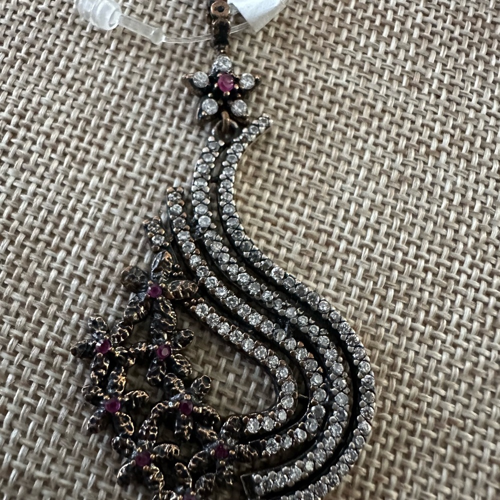 Elegant sterling Silver and brass Pendant Necklace with ruby and rhinestone